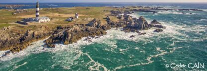 photo d'un phare sur une île